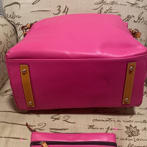 Dooney Bourke - Picture 6 of 13